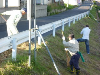土淵川清掃の様子